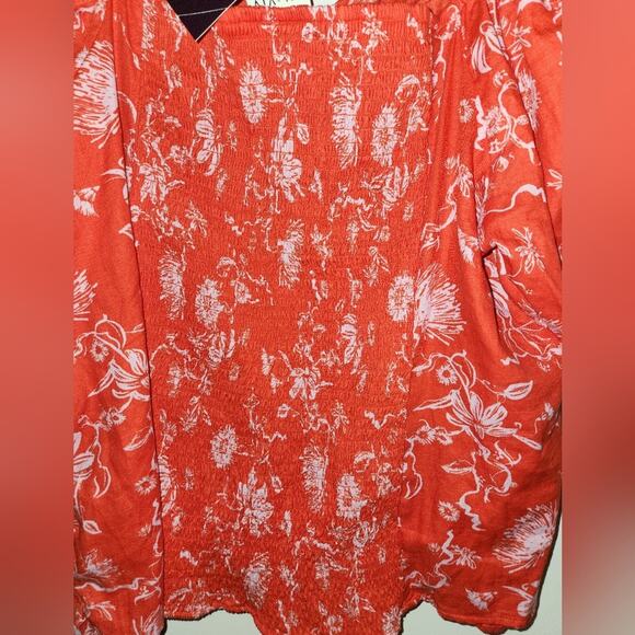 Ava & Viv NWT Red Orange‎ Sweetheart Floral Puff Sleeve Top Size 4X - Picture 9 of 10